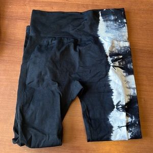 Scrunch butt leggings